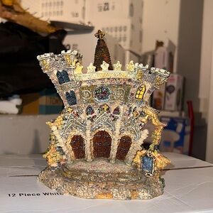 THE BOYDS TOWN CATHEDRAL